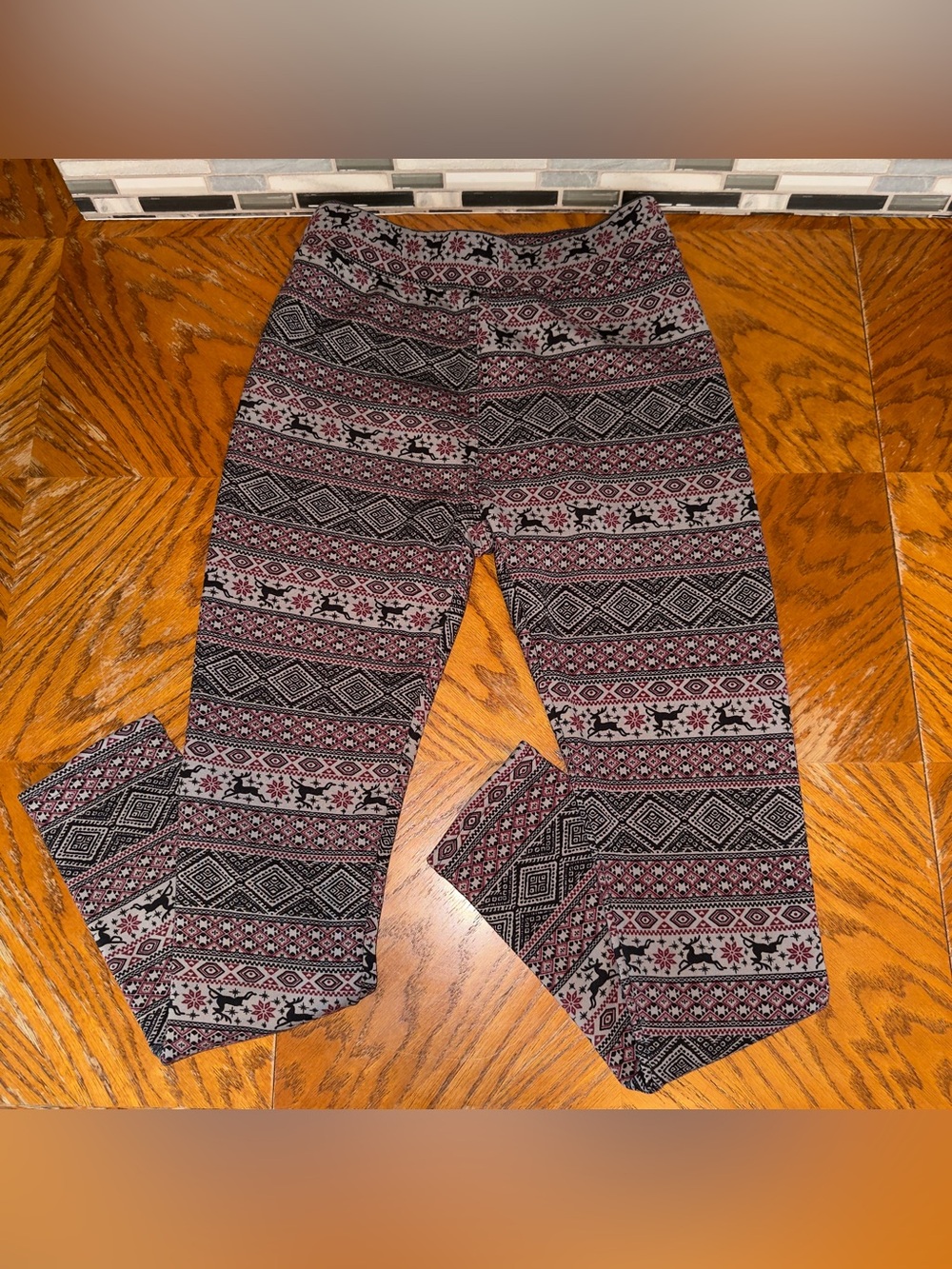 SHO SHO Fleece Lined Reindeer Fair Isle Holiday Leggings M